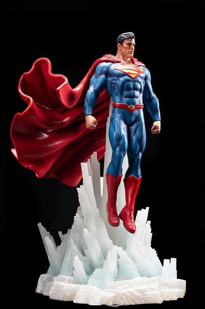 Superman Rebirth 1/6 Scale Statue