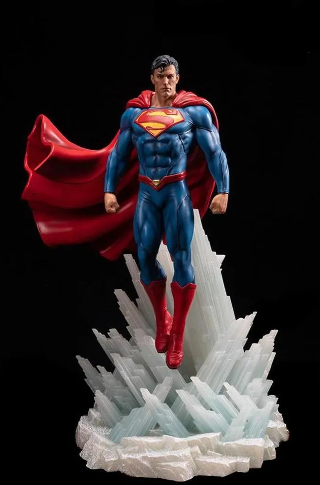 Superman Rebirth 1/6 Scale Statue