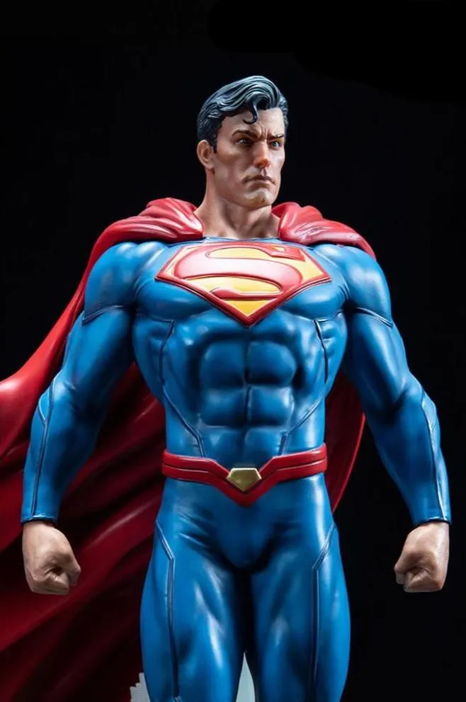 Superman Rebirth 1/6 Scale Statue